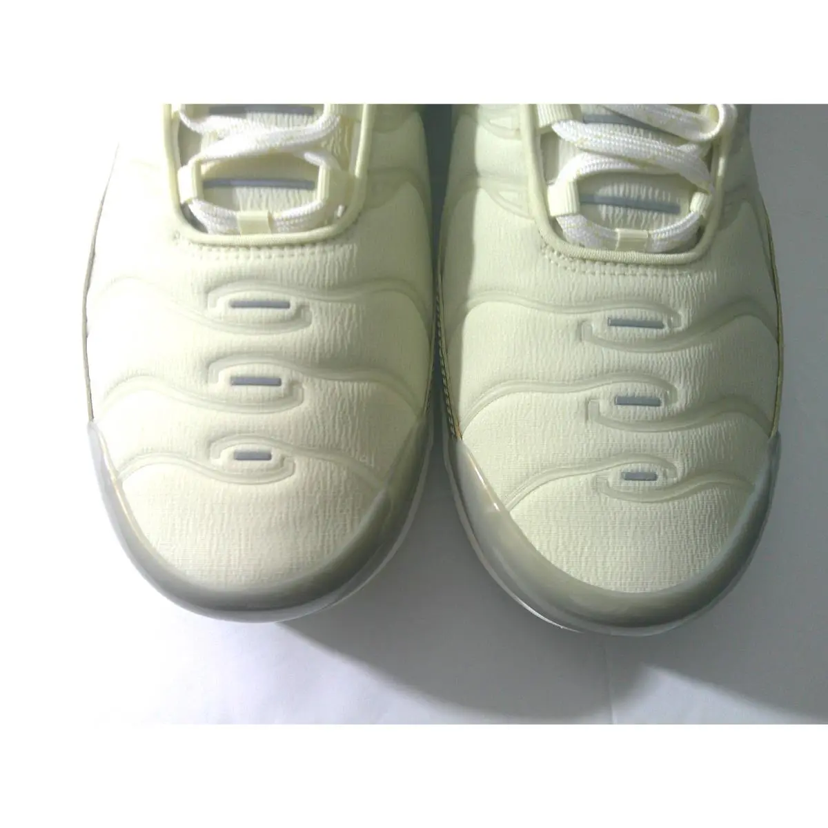Nike shoes - Nike Air Max Plus - Air Max Plus - IB4415-100 - Coconut Milk 4
