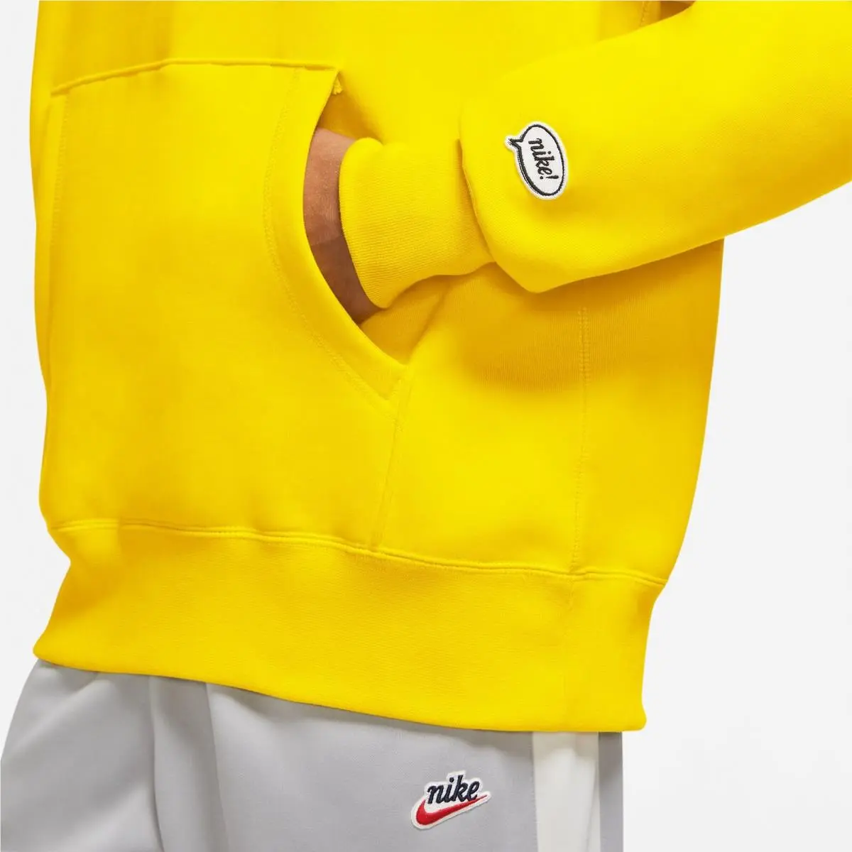 Nike clothing - Yellow (UPC: 194498674871) 2