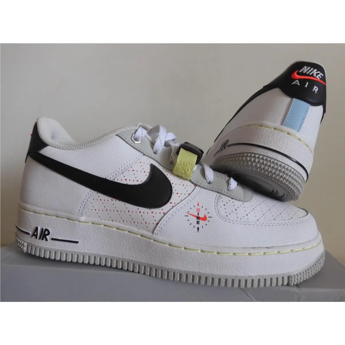 Nike shoes - Nike Air Force 1 LV8 - DC2532 100 - White (UPC: 194500673960) 2