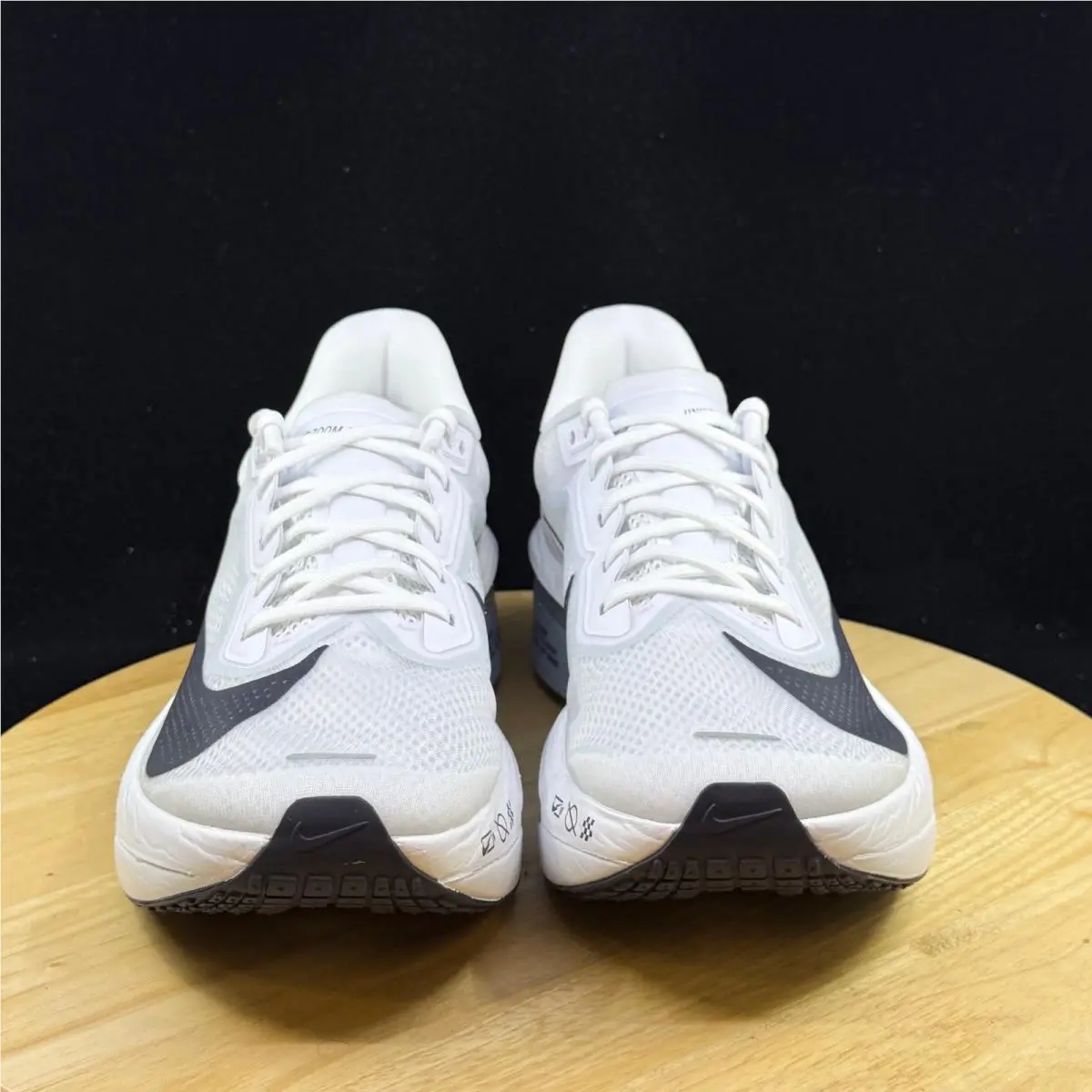 Nike shoes - White 2