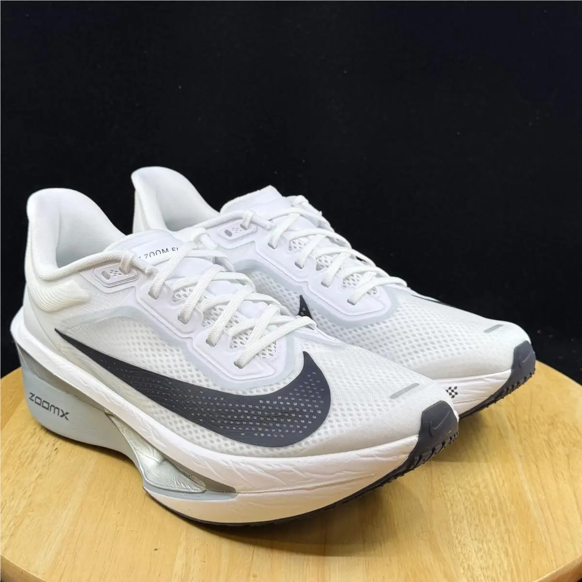 Nike shoes - White 5