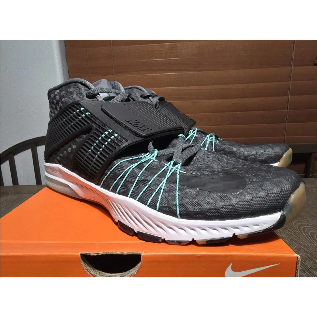 Nike Zoom Train Toranada Grey/black/turquoise 835657-003 Men`s Size 9.5