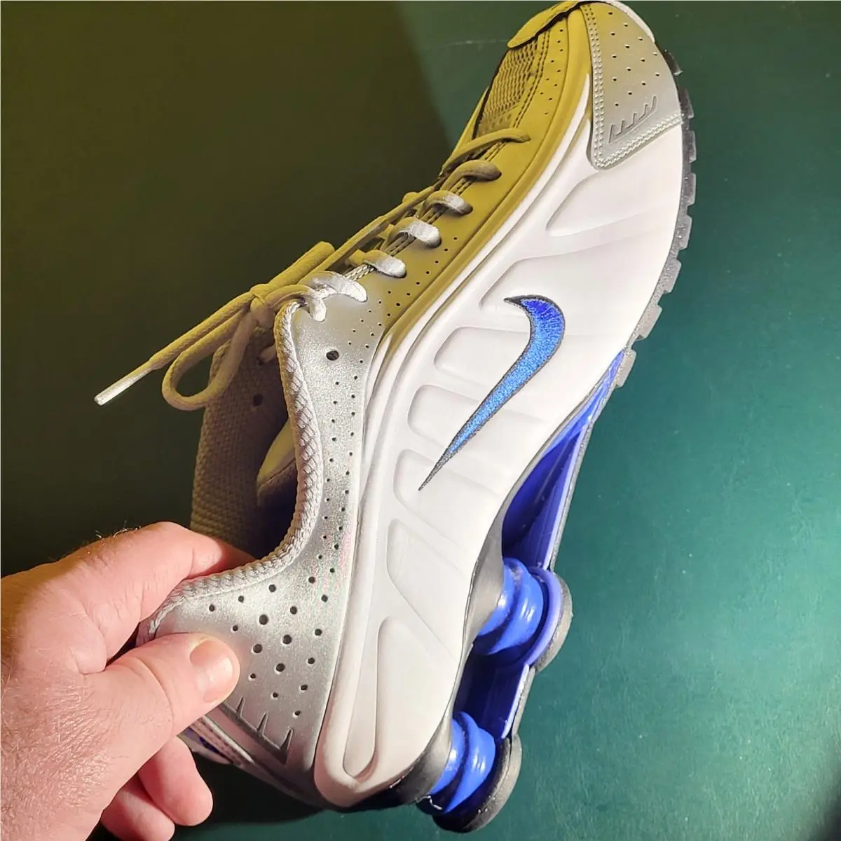 Nike shoes - Nike Shox R4 - Shox - HQ1988-100 - Multicolor 9