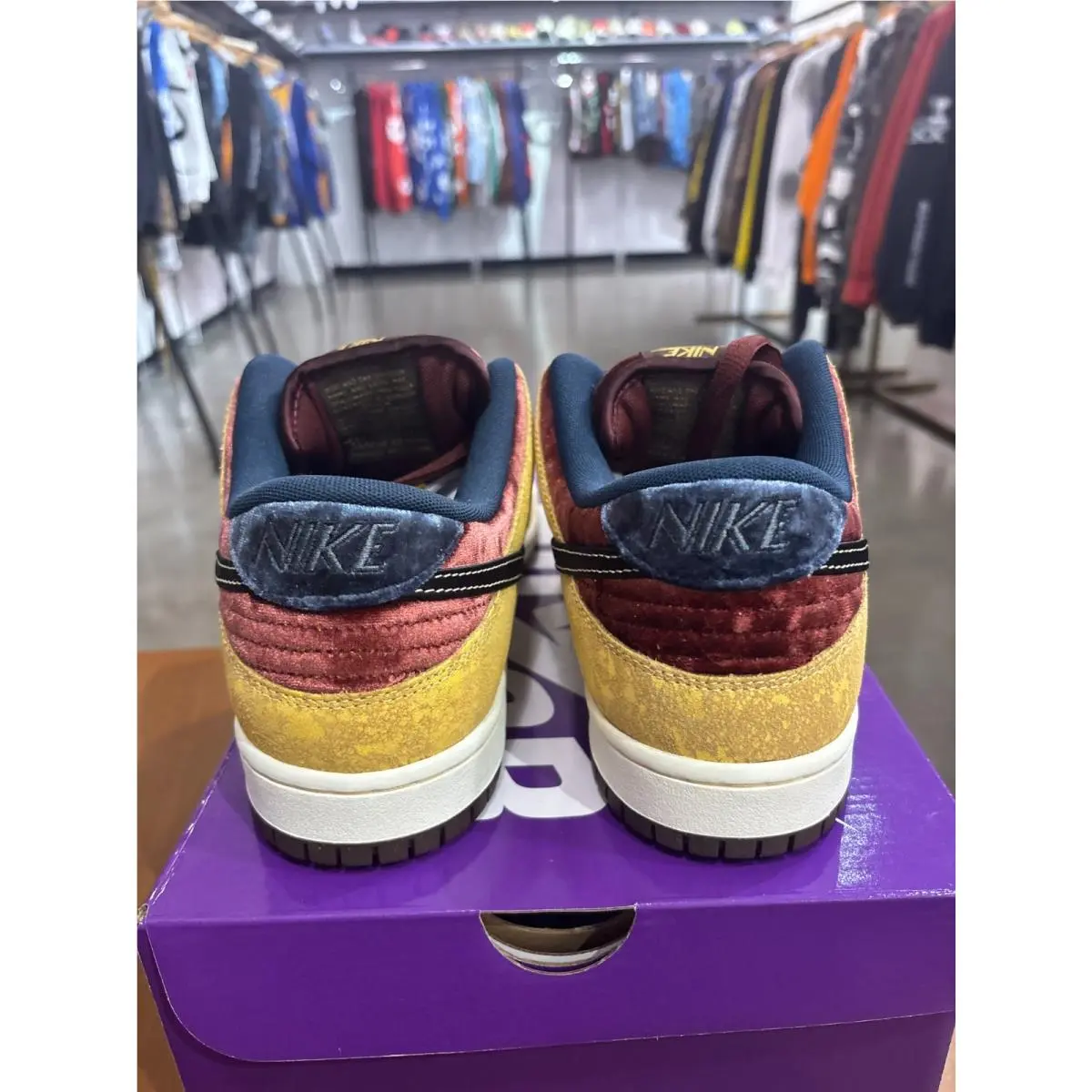 Nike shoes - Nike SB Dunk - Dunk - Gold 3