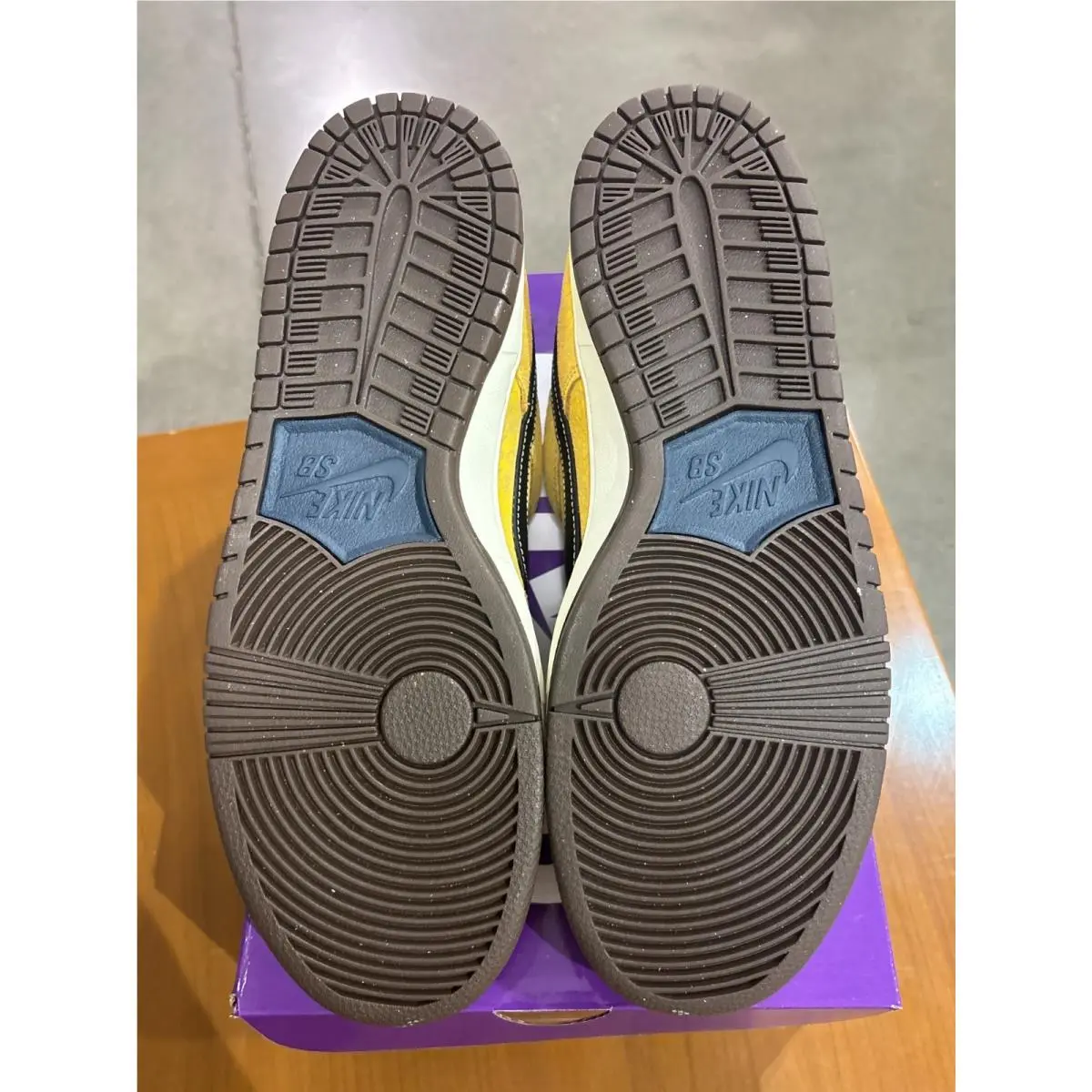 Nike shoes - Nike SB Dunk - Dunk - Gold 4