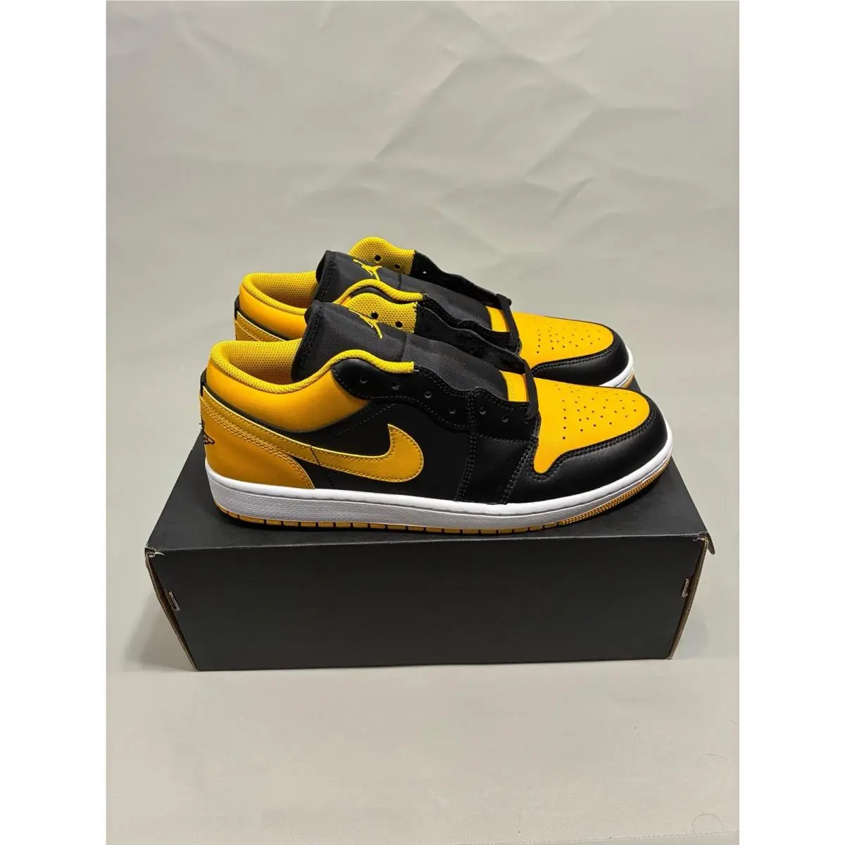 Nike Air Jordan 1 Low Yellow Ochre GS 553560-072