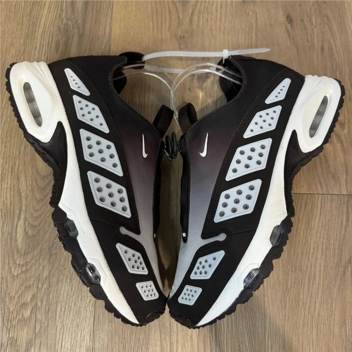 Nike shoes - Nike Air Max Sunder - Air Max Sunder - Black 1