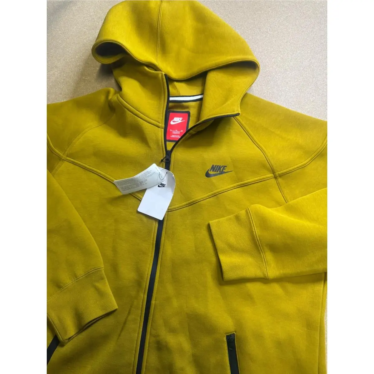 Nike clothing - Yellow 0
