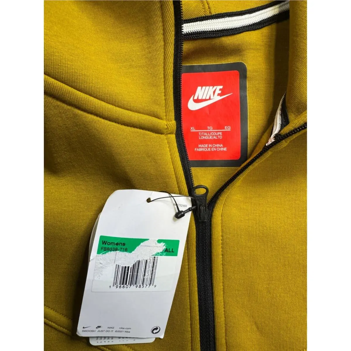 Nike clothing - Yellow 4
