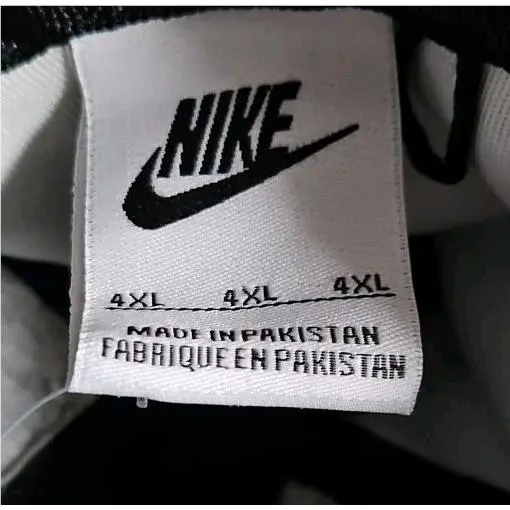 Nike clothing - Red 3