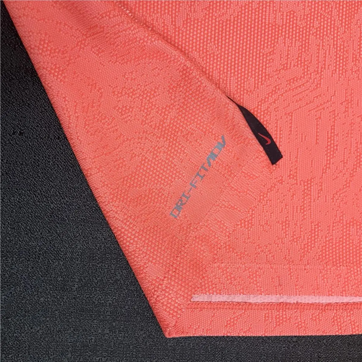 Nike clothing - TIger Woods ADV First Major Win Anniversary Polo - Bright Mango Black 9