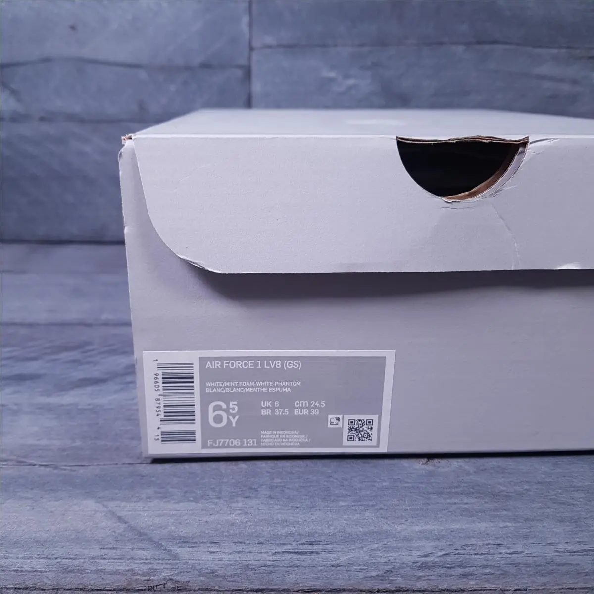 Nike shoes - Nike Air Force 1 LV8 - White 5