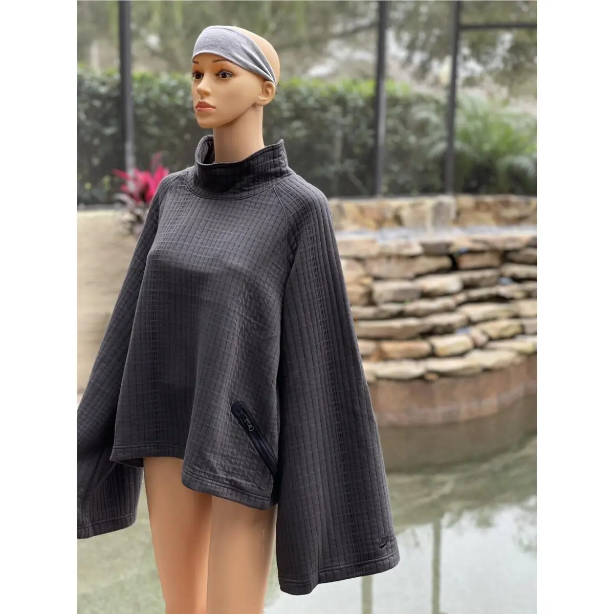 Nike clothing - Gray 1