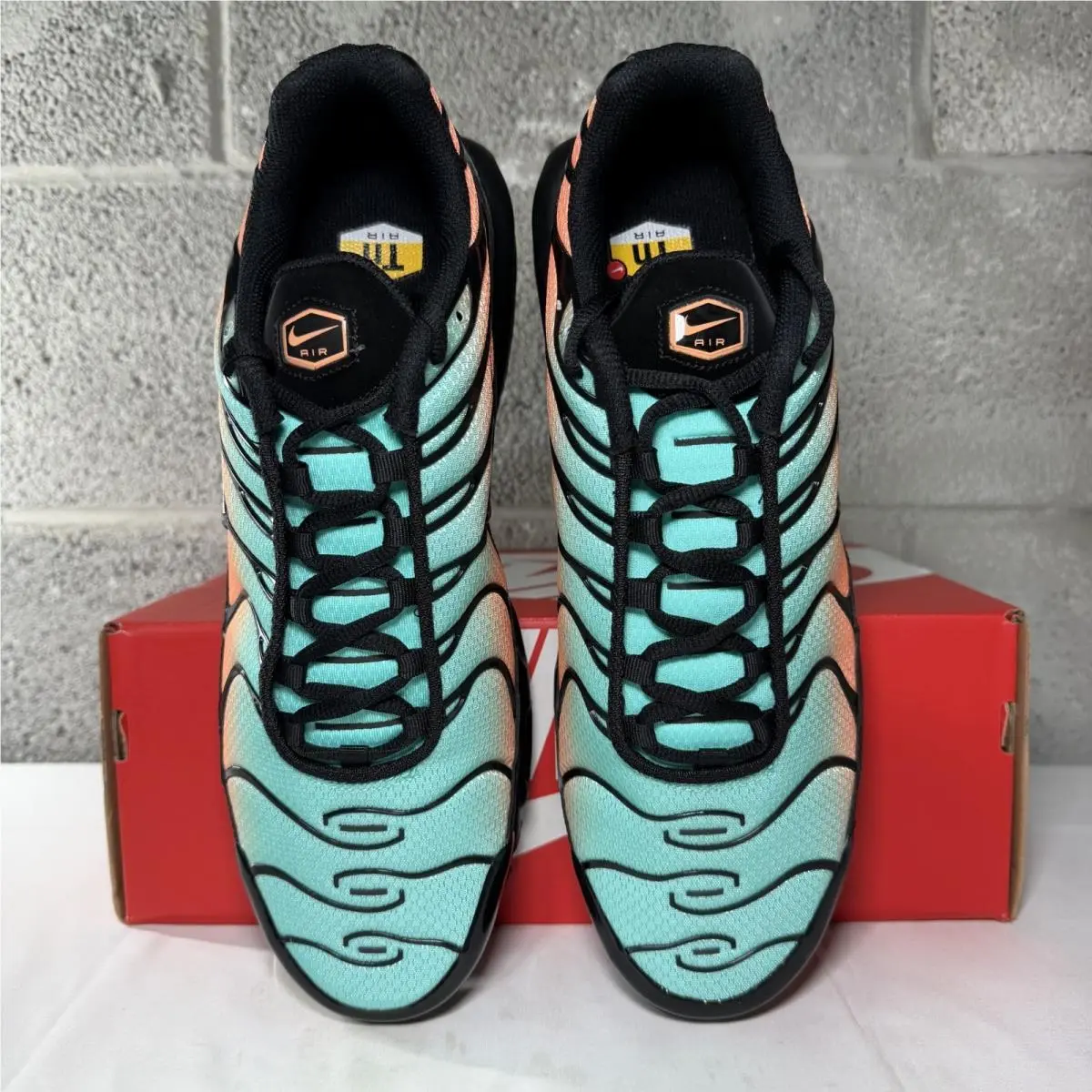 Nike shoes - DM0032022 - DM0032-022 - Black/Black-Aurora Green 1