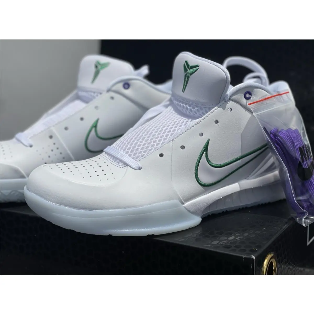 Nike shoes - Nike Kobe 11 - Kobe - 836183-154 - White 1