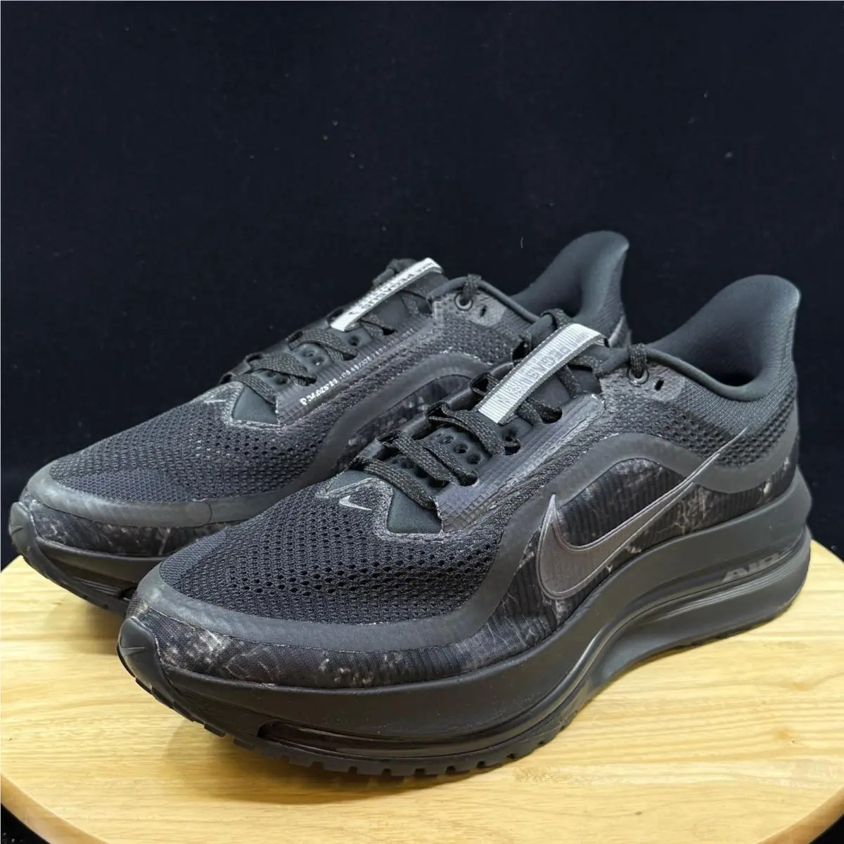 Nike shoes - Black 0