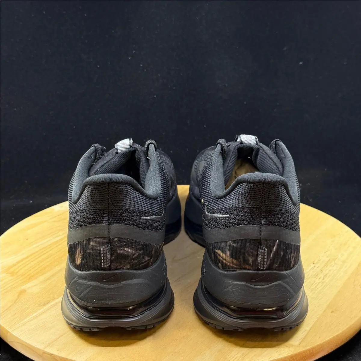 Nike shoes - Black 4