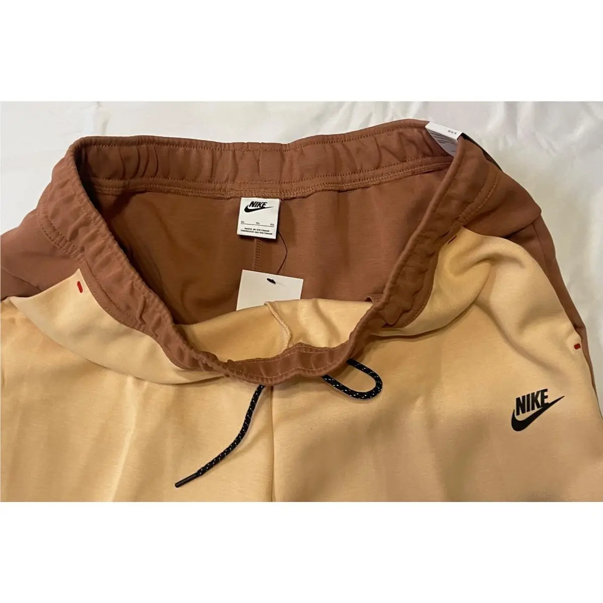 Nike clothing - Mineral Clay/White Onyx-Black (UPC: 195868392180) 8