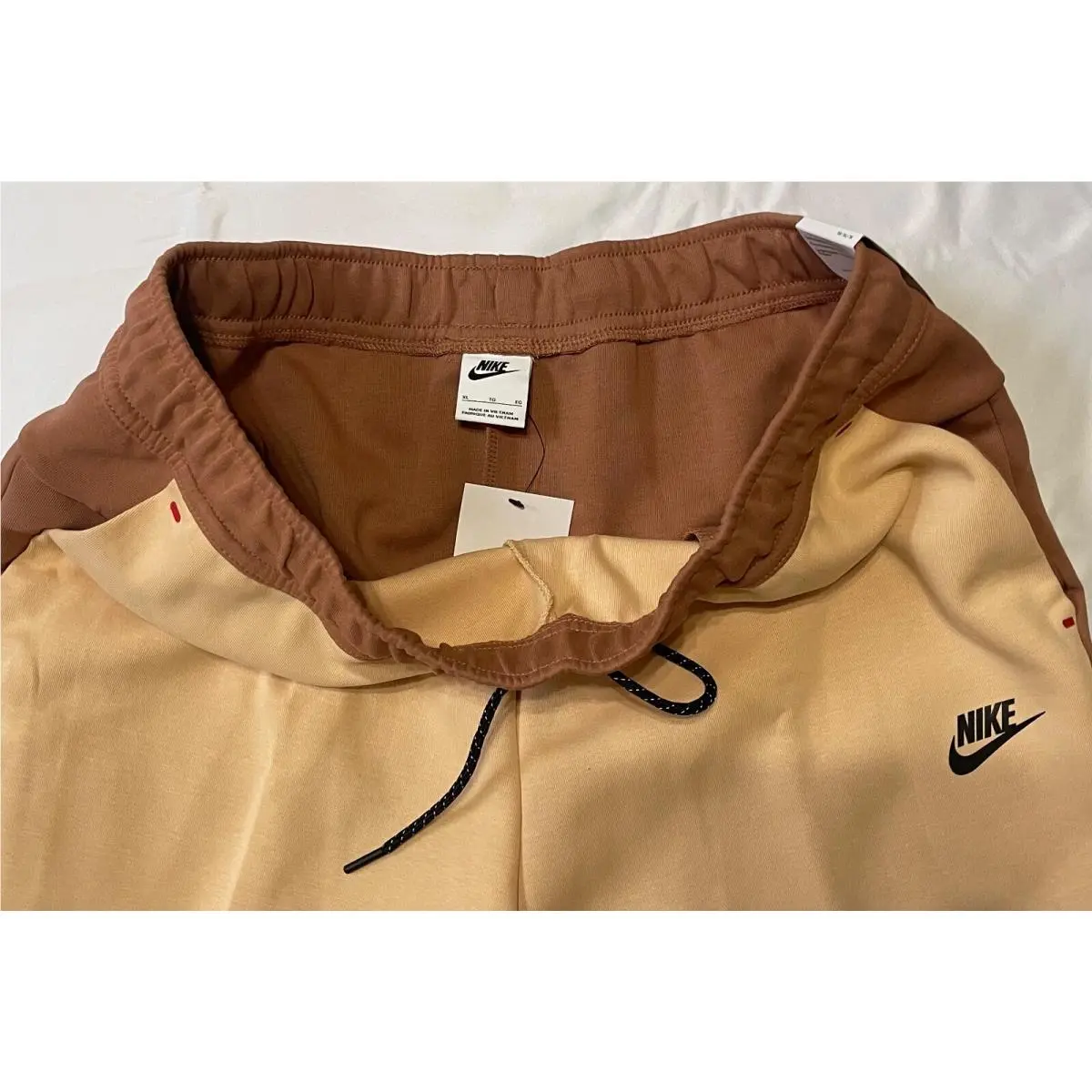 Nike clothing - Mineral Clay/White Onyx-Black (UPC: 195868392180) 9