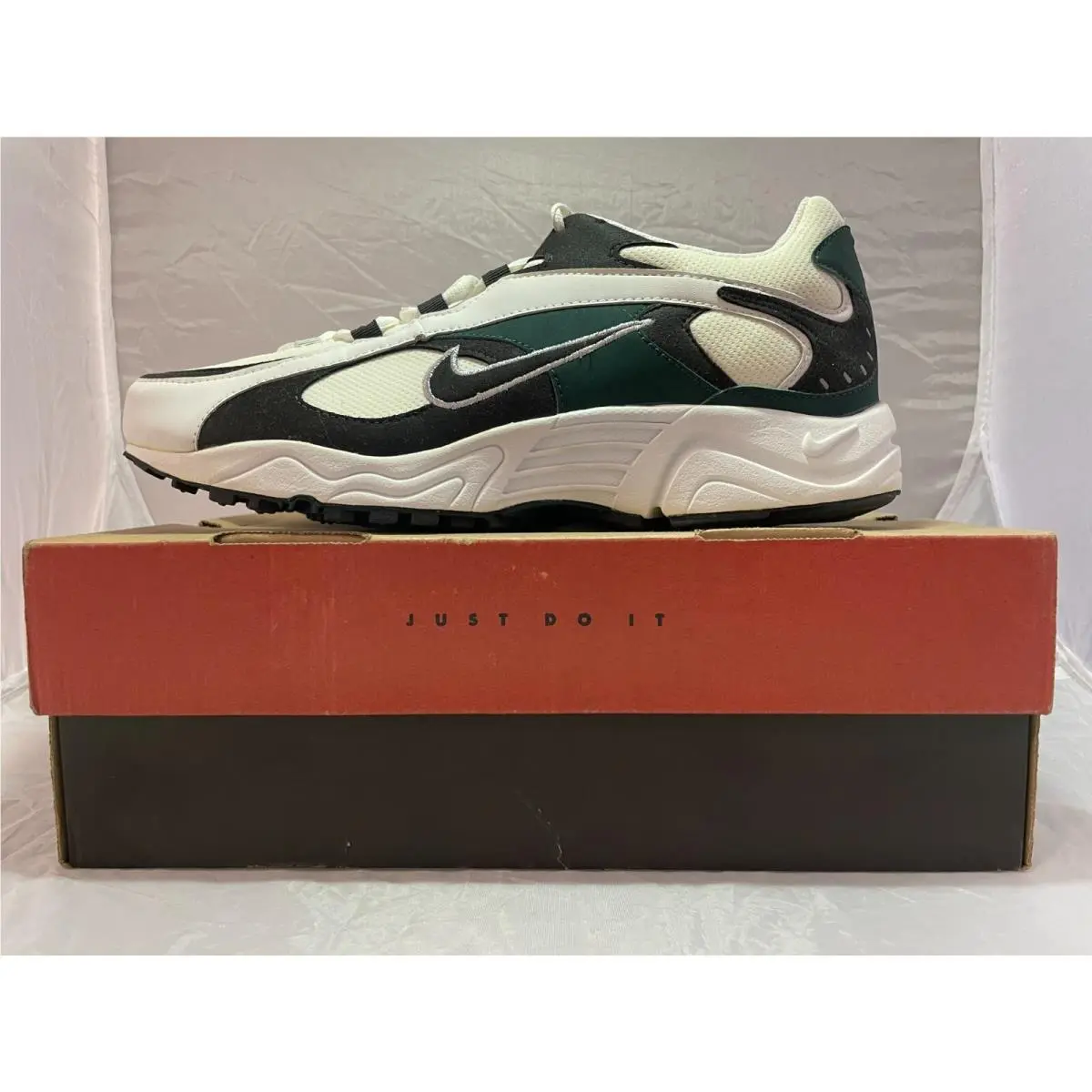 Vintage Men`s Nike Air Structure Triax Size 11.5 1998