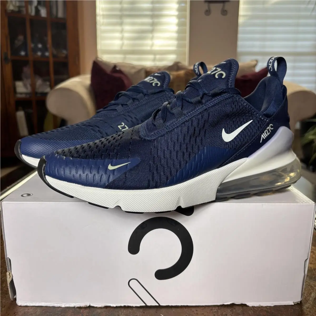 Nike Air Max 270 Shoes Mens Size 10 Navy Blue White Athletic Running Sneaker