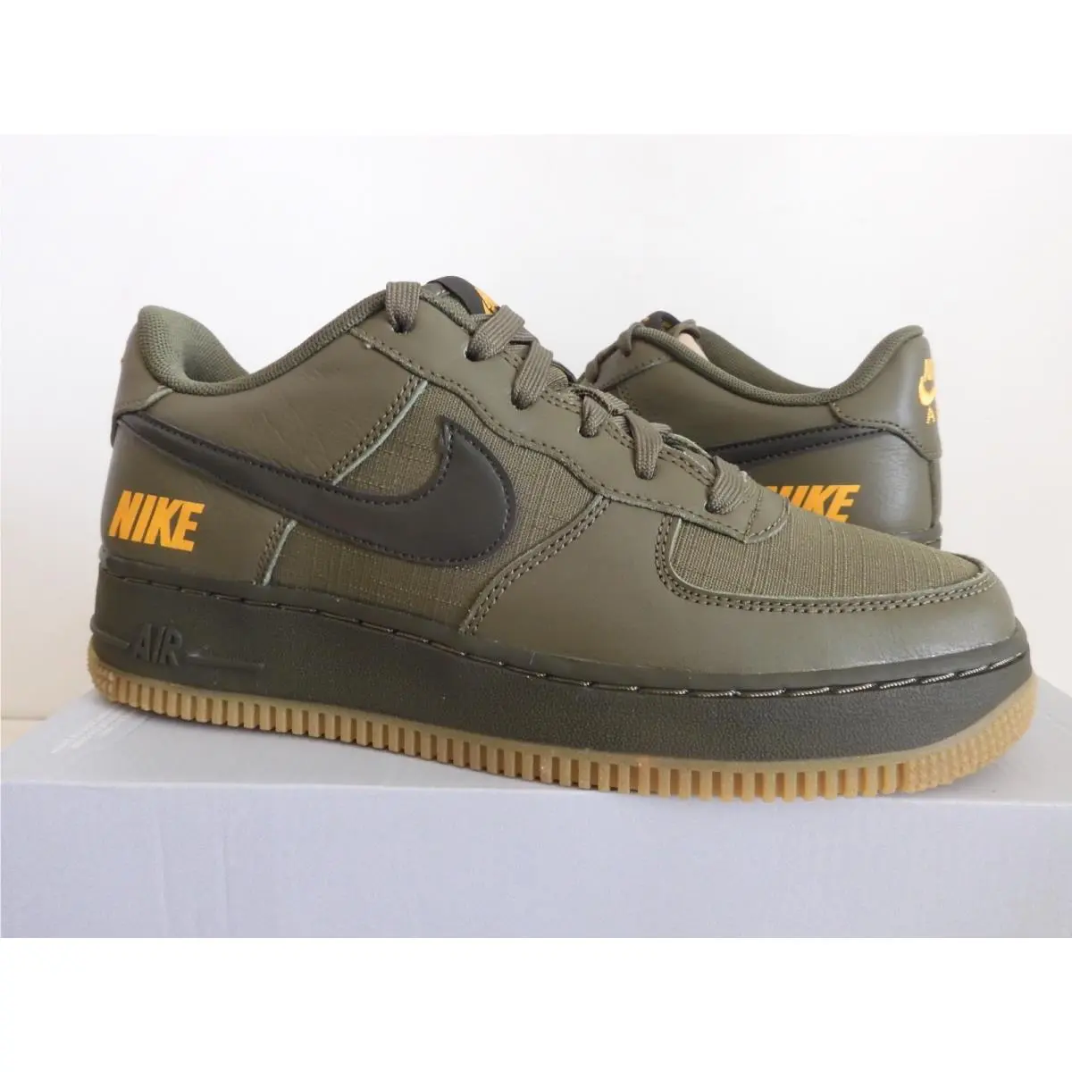 Nike shoes - Nike Air Force 1 LV8 - CQ4215 200 - Green (UPC: 193152350403) 0