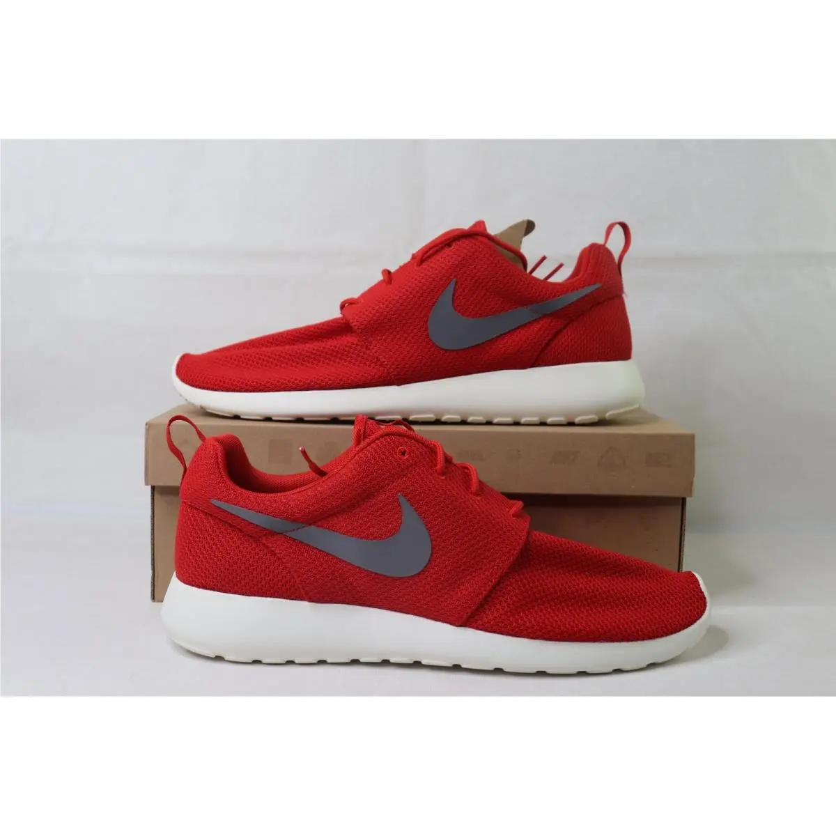 Nike Roshe Run Sport Red Mesh Casual Sneakers Shoes Men`s Sz 14 Nos 2011 DS