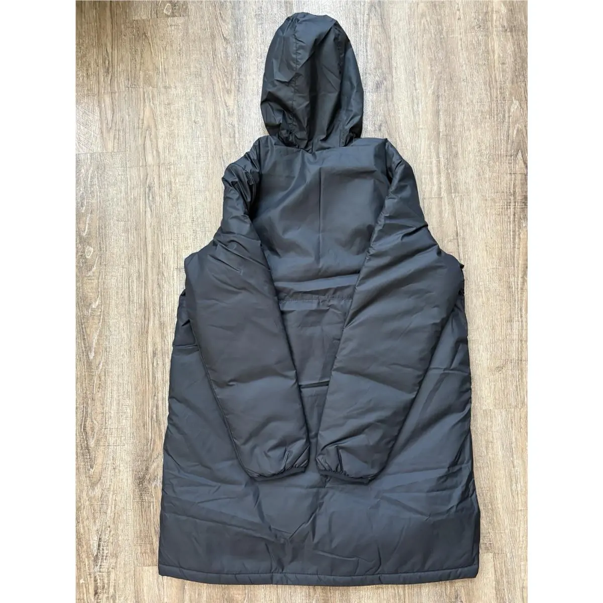 Nike clothing - Black (UPC: 0194502405804) 0