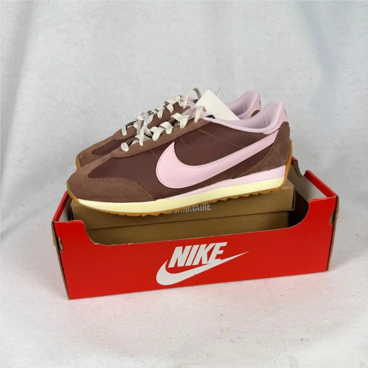 Nike Pacific Sneakers Womens 9.5 UK 7 Retro Lifestyle Fauna Brown Pink Foam