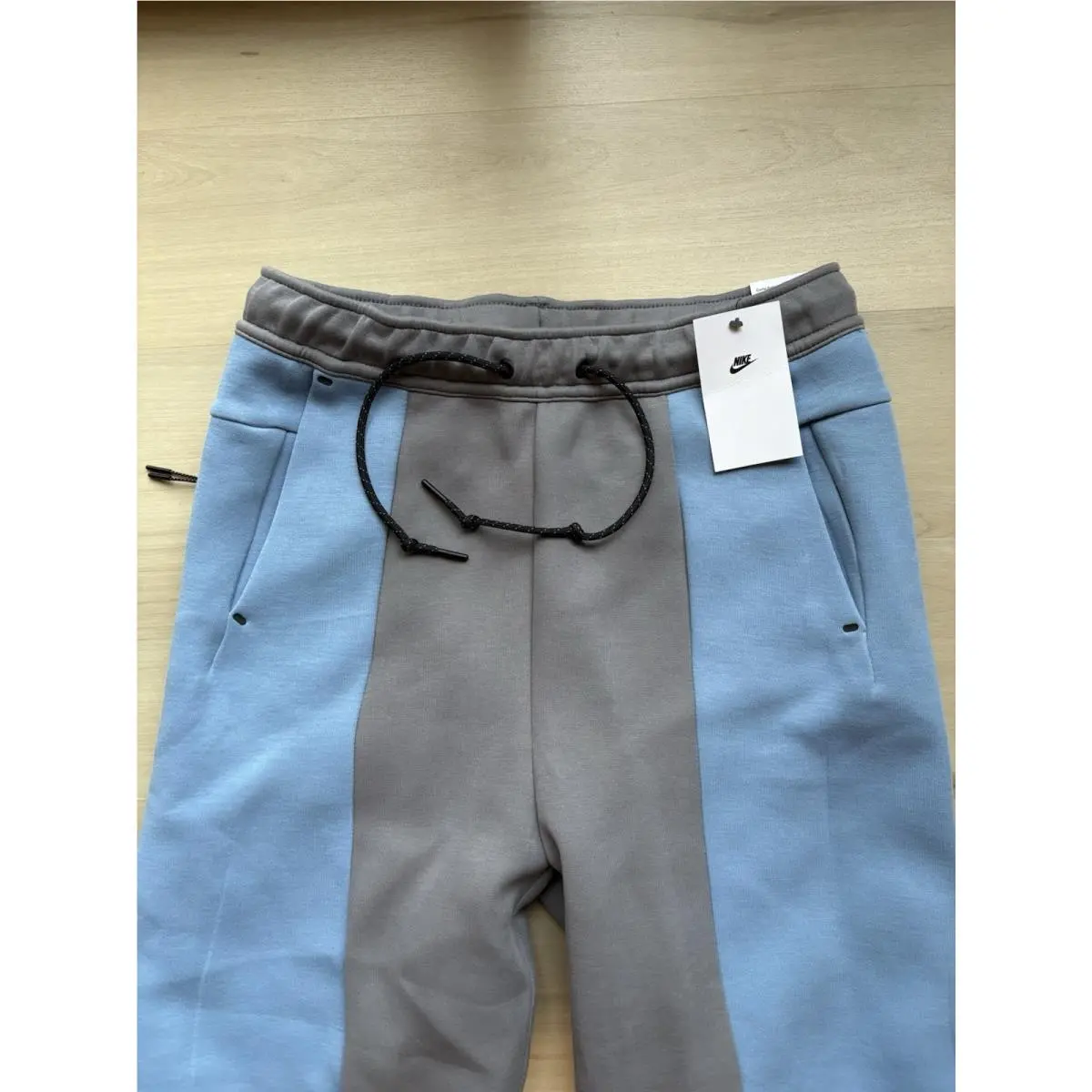 Nike clothing - HJ6533-480 - HJ6533-480 - Gray (UPC: 197600936218) 1