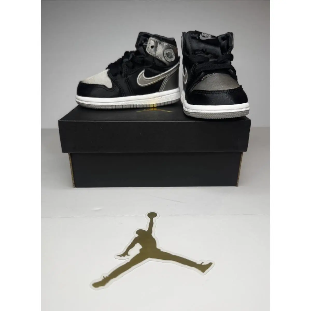 Nike shoes - Jordan 1 Retro High OG (TD) - Black / Medium Grey / White 0