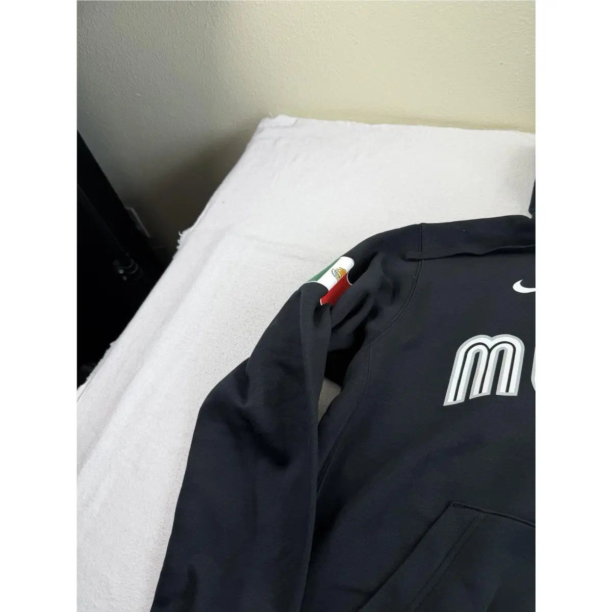 Nike clothing - Black 4