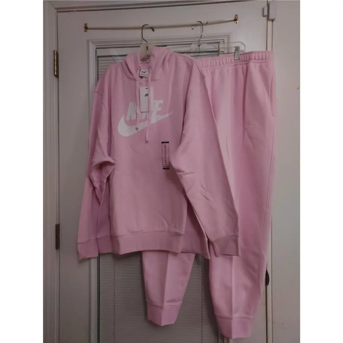 Nike clothing - Pink 3