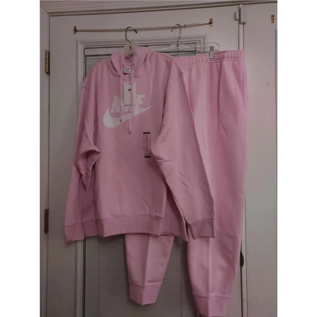 Nike clothing - Pink 4
