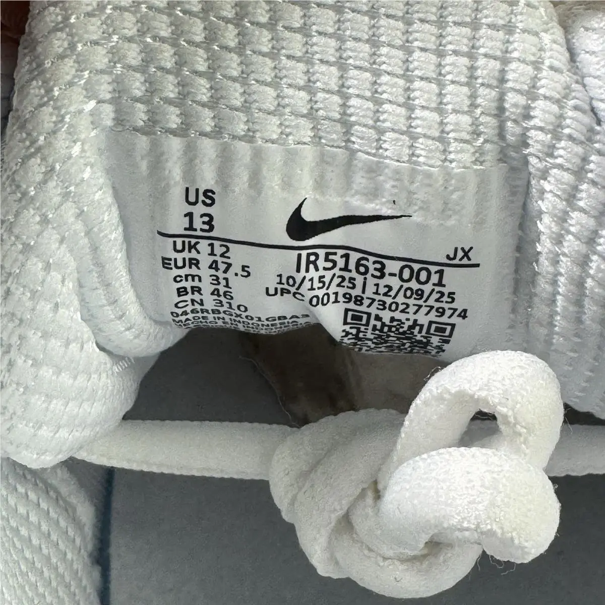 Nike shoes - Nike Shox R4 - Shox - IR5163-001 - Silver 4