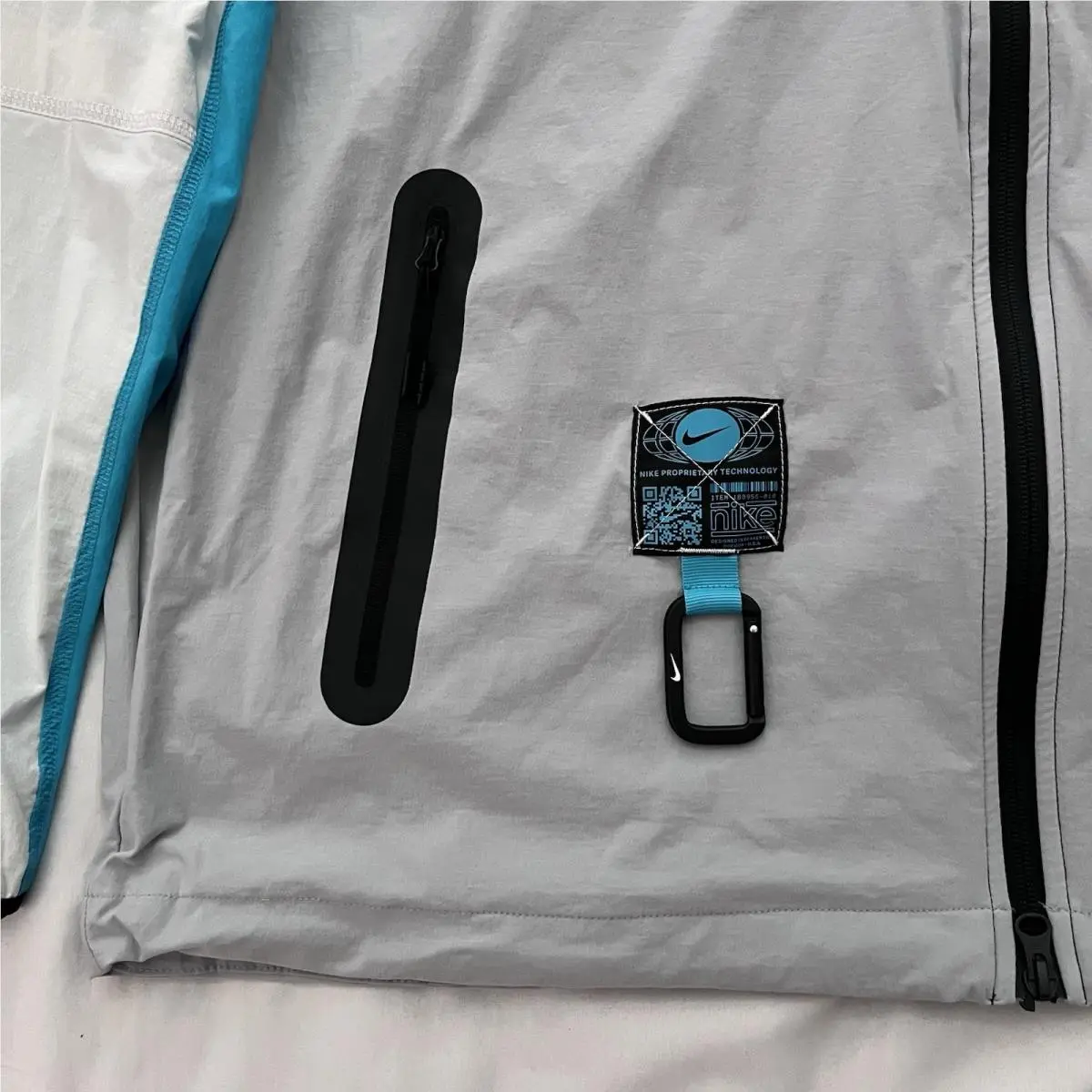 Nike clothing - Nike Tech Windrunner - Tech Windrunner - IB8956 010 - Multicolor (UPC: 198482616175) 1