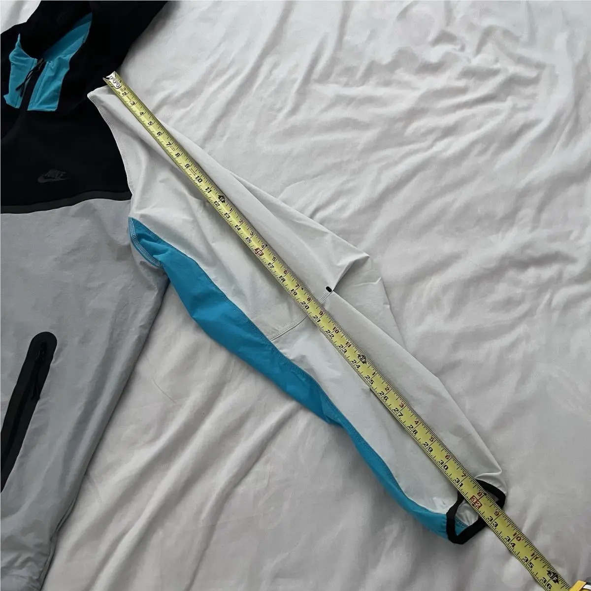 Nike clothing - Nike Tech Windrunner - Tech Windrunner - IB8956 010 - Multicolor (UPC: 198482616175) 8