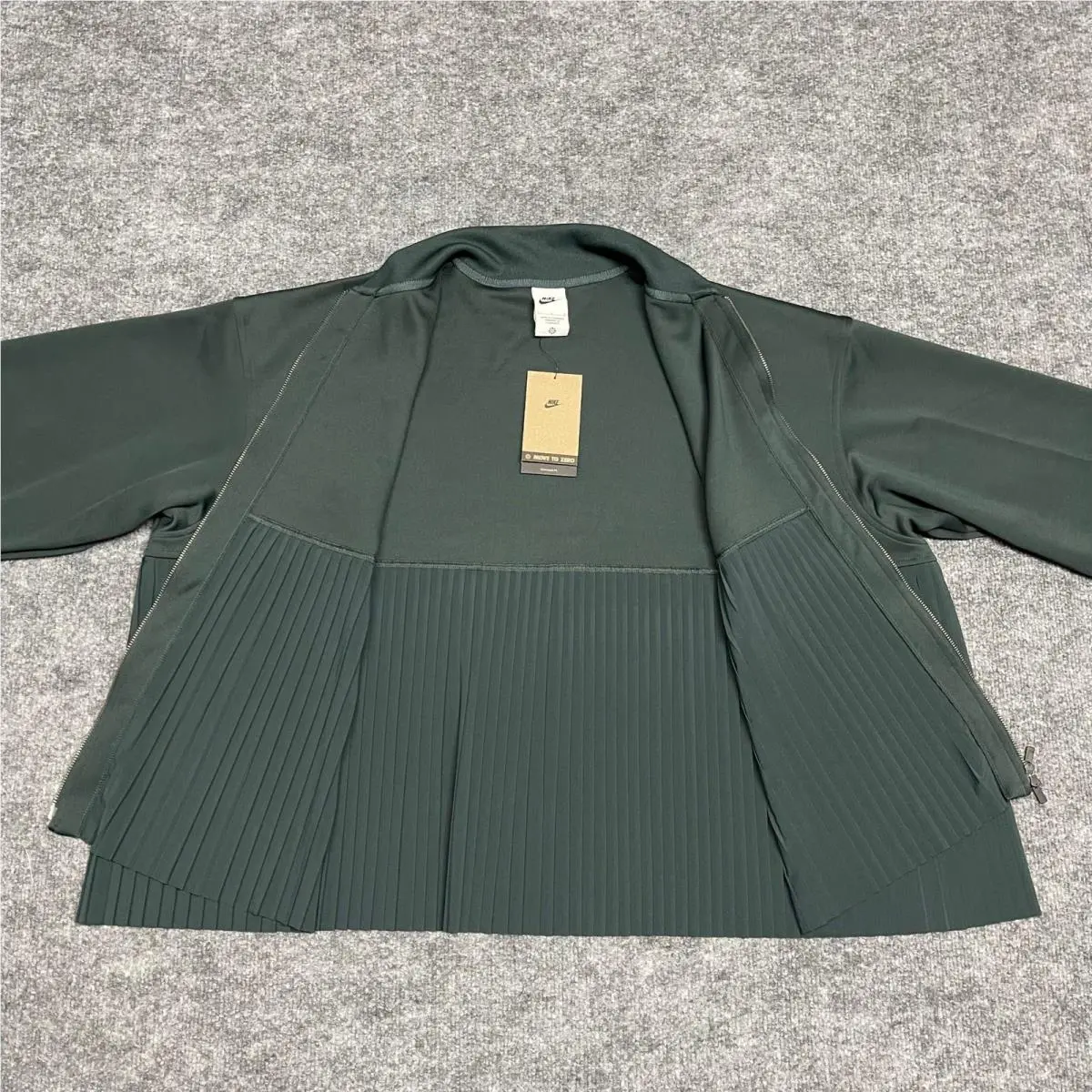 Nike clothing - Green 2