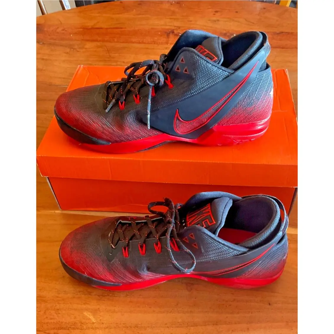 Nike shoes - Nike Zoom - Zoom - Red and Black (UPC: 685068611056) 1