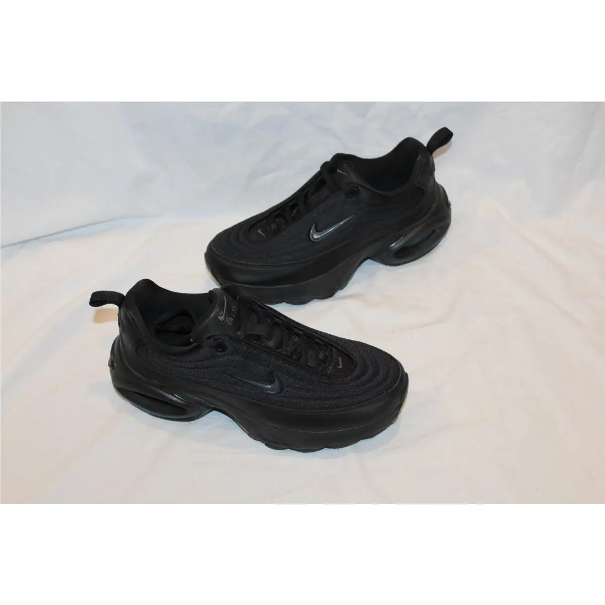 Nike Air Max Portal Black White Women`s Casual Platform Sneakers sz 7.5