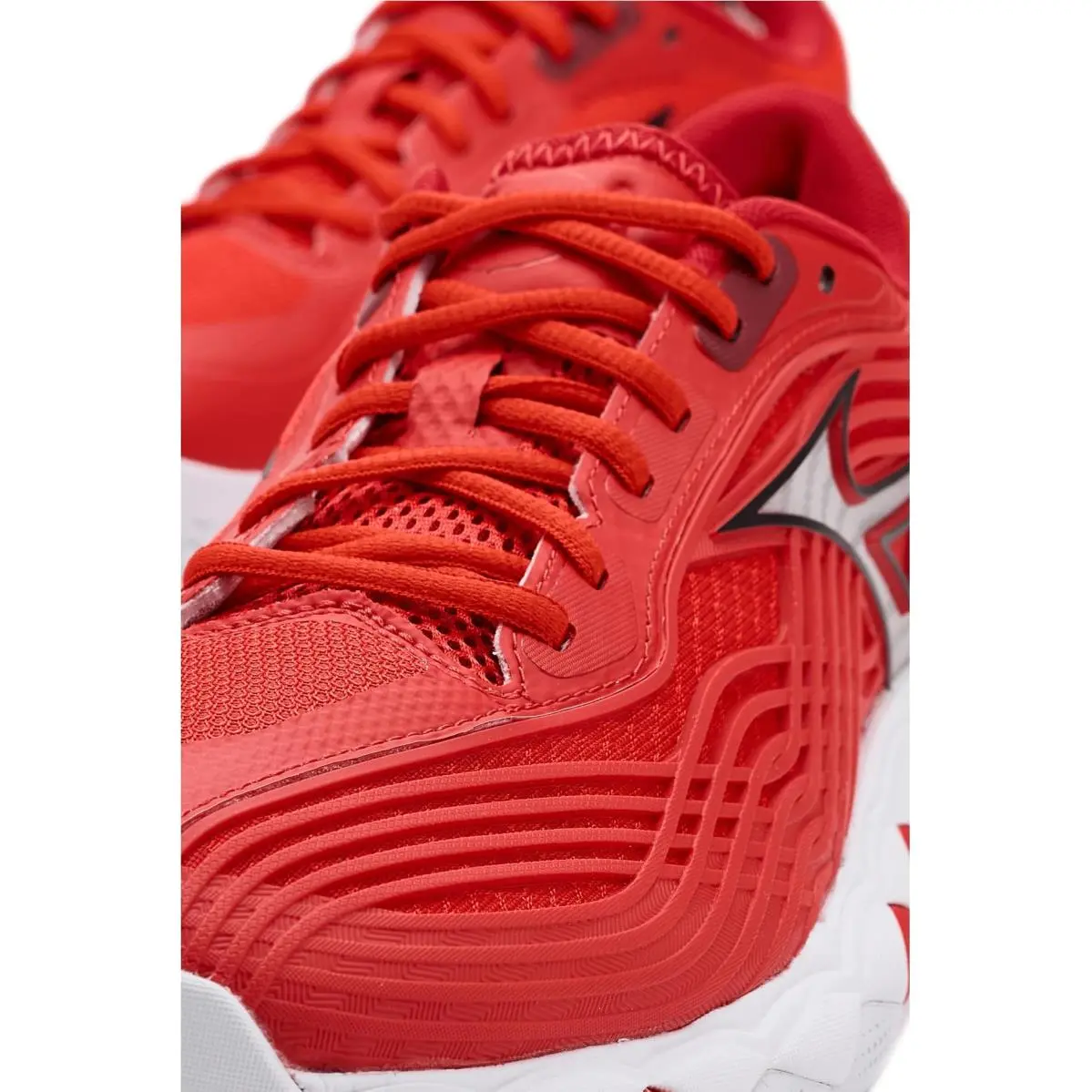 Mizuno shoes - Black/Glowing Apple 18