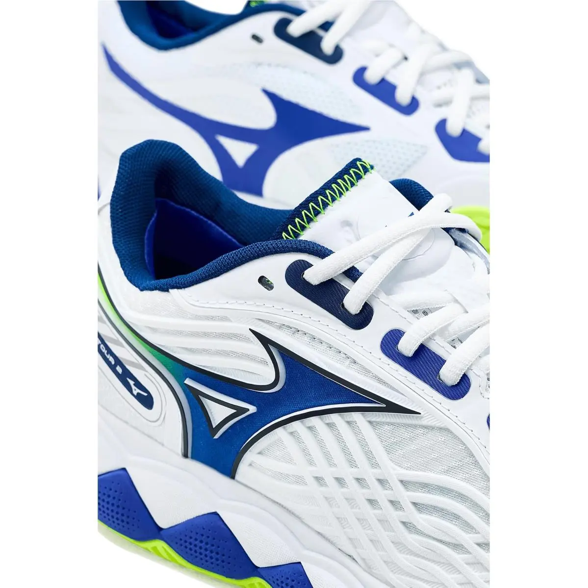 Mizuno shoes - Black/Glowing Apple 25