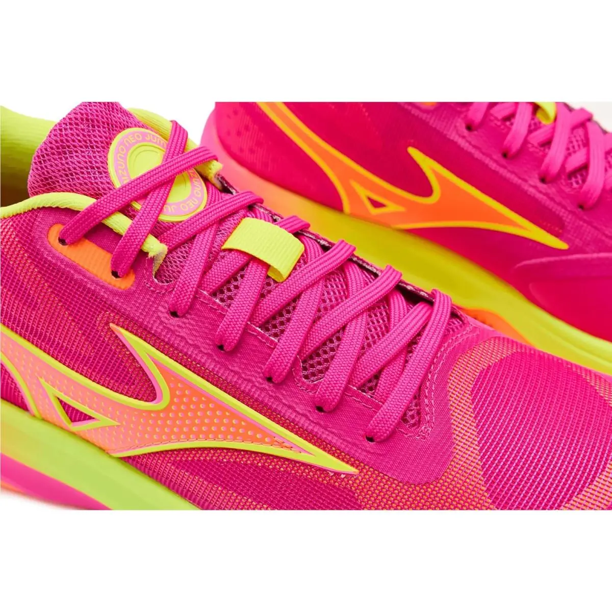 Mizuno shoes - Pink Tetra/Fortune Yellow 4