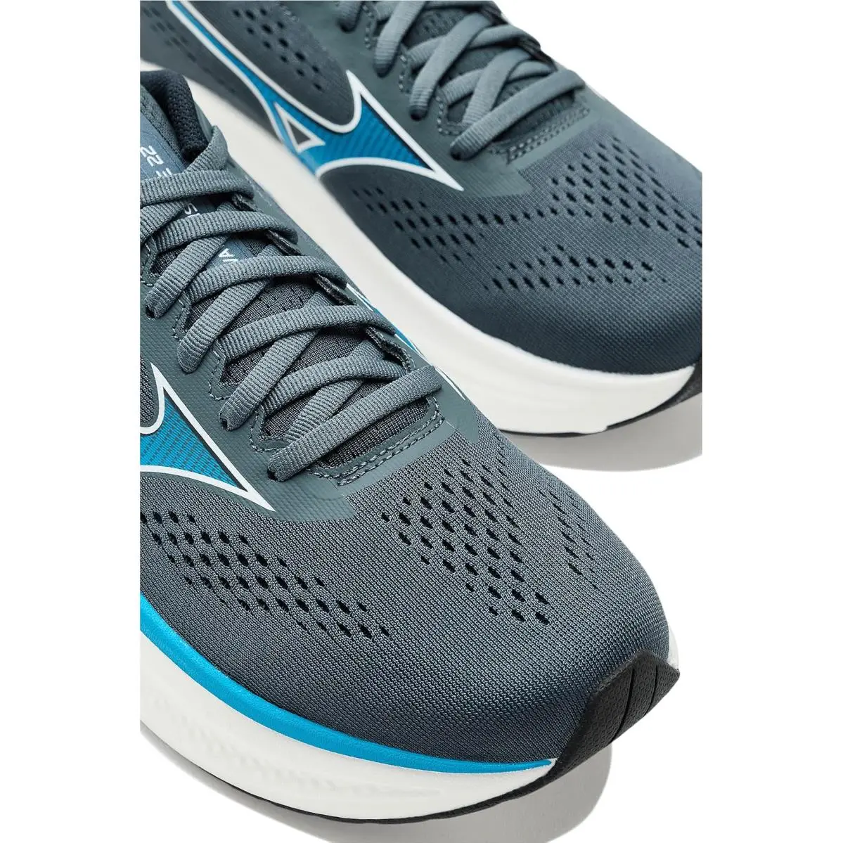 Mizuno shoes - Black/Shade 32