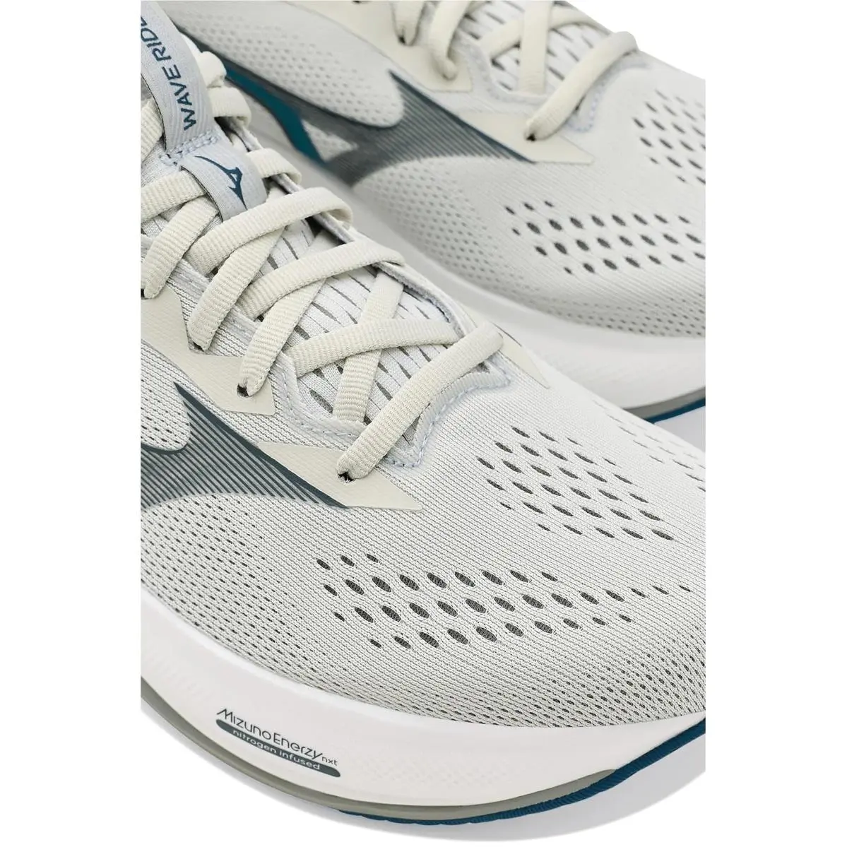 Mizuno shoes - Black 32