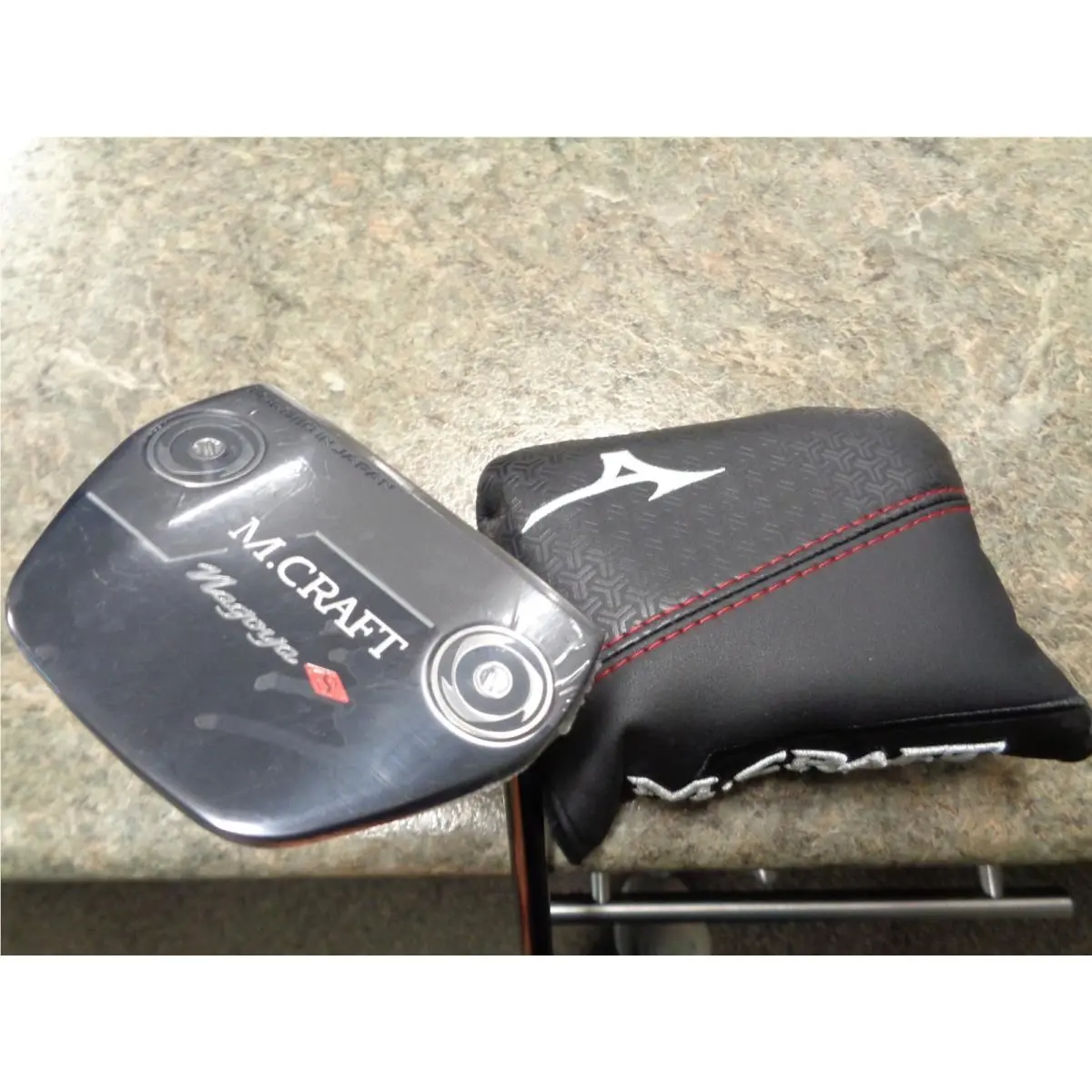 Mizuno M-craft Nagoya S Slant Neck Mallet Putter 34 Inches Grey Ion RH