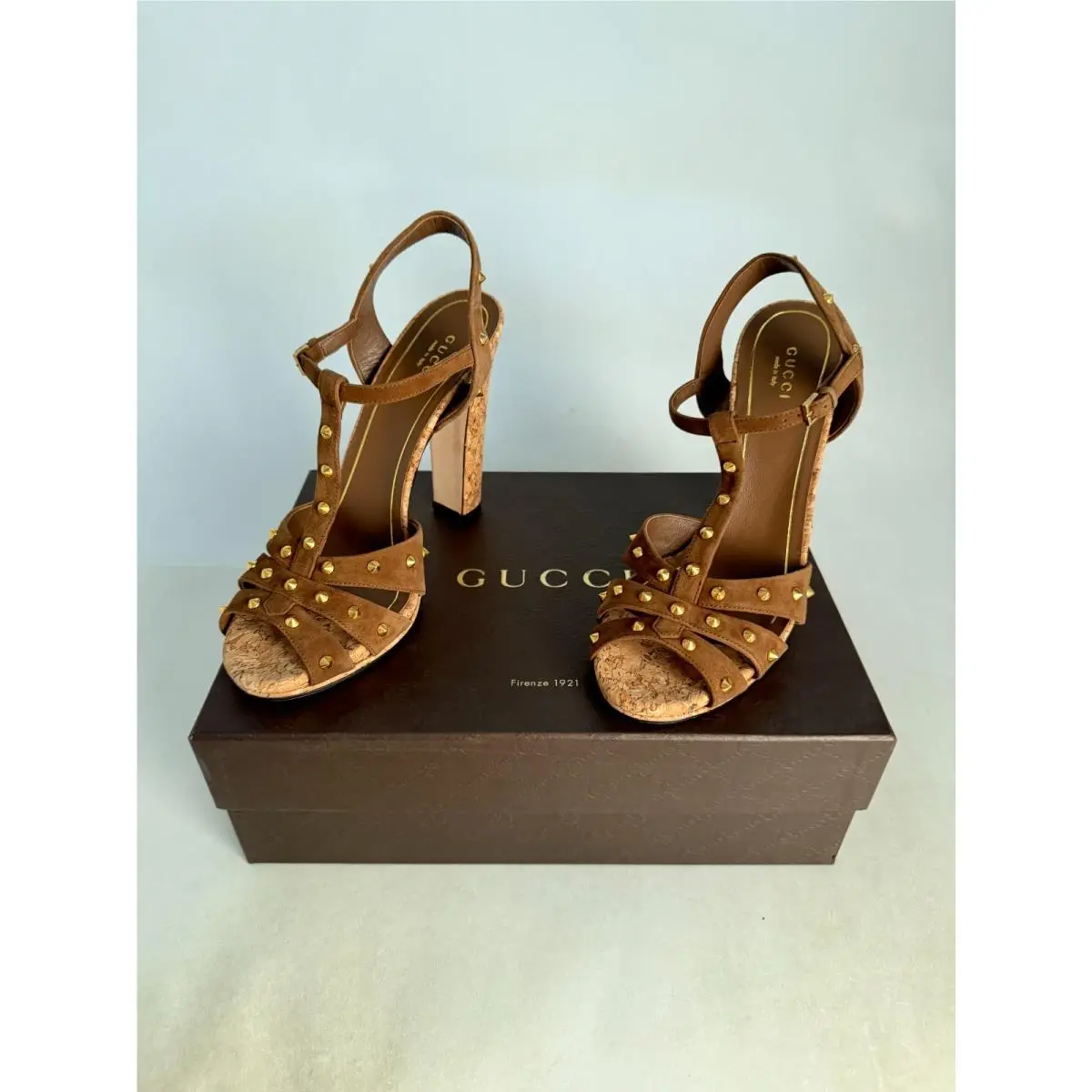 High Fashion Ultra Modern Gucci Women`s Heel Shoe 310349 C2000 2527 Beige Gold
