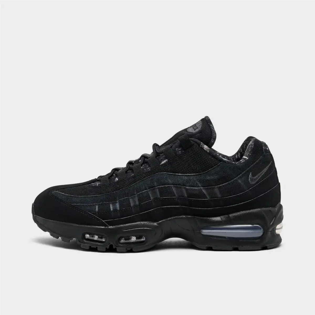 Nike shoes - IQ0302 010 - Black/Dark Smoke Grey/Metallic Cool Grey/Black 3