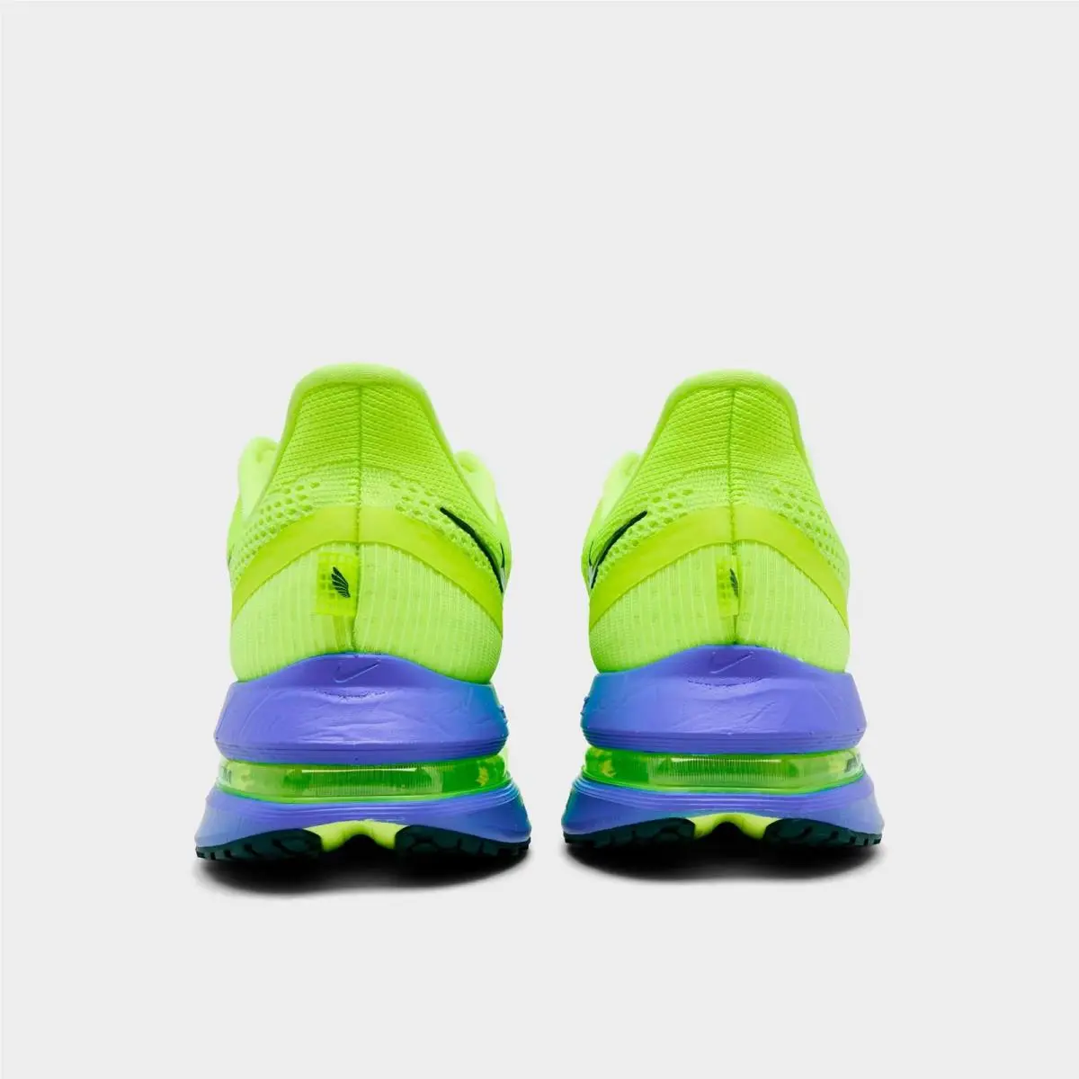 Nike shoes - HQ2592 702 - Volt Ice/Lime Blast/Sapphire/Black Spruce 6