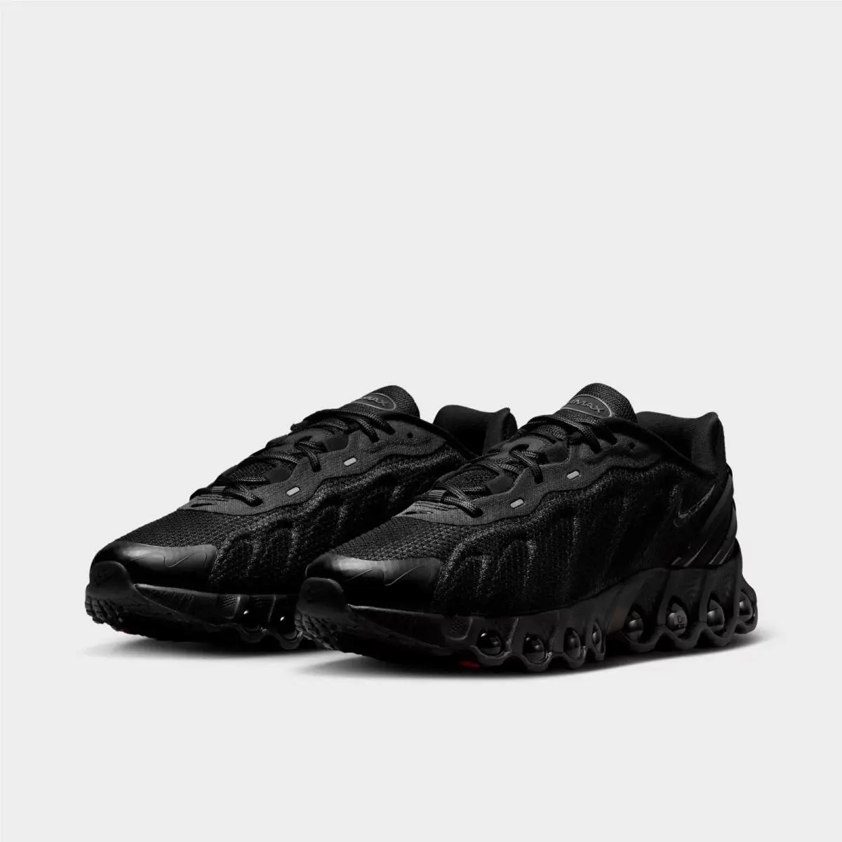 Nike shoes - IO7846 001 - Black/Black 1